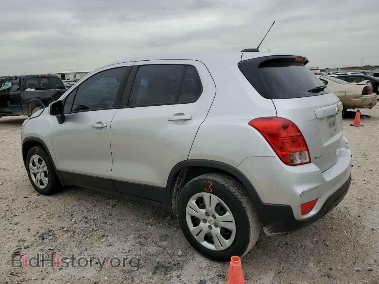 2018 CHEVROLET TRAX - VIN: KL7CJKSB7JB563473 - Photo 2