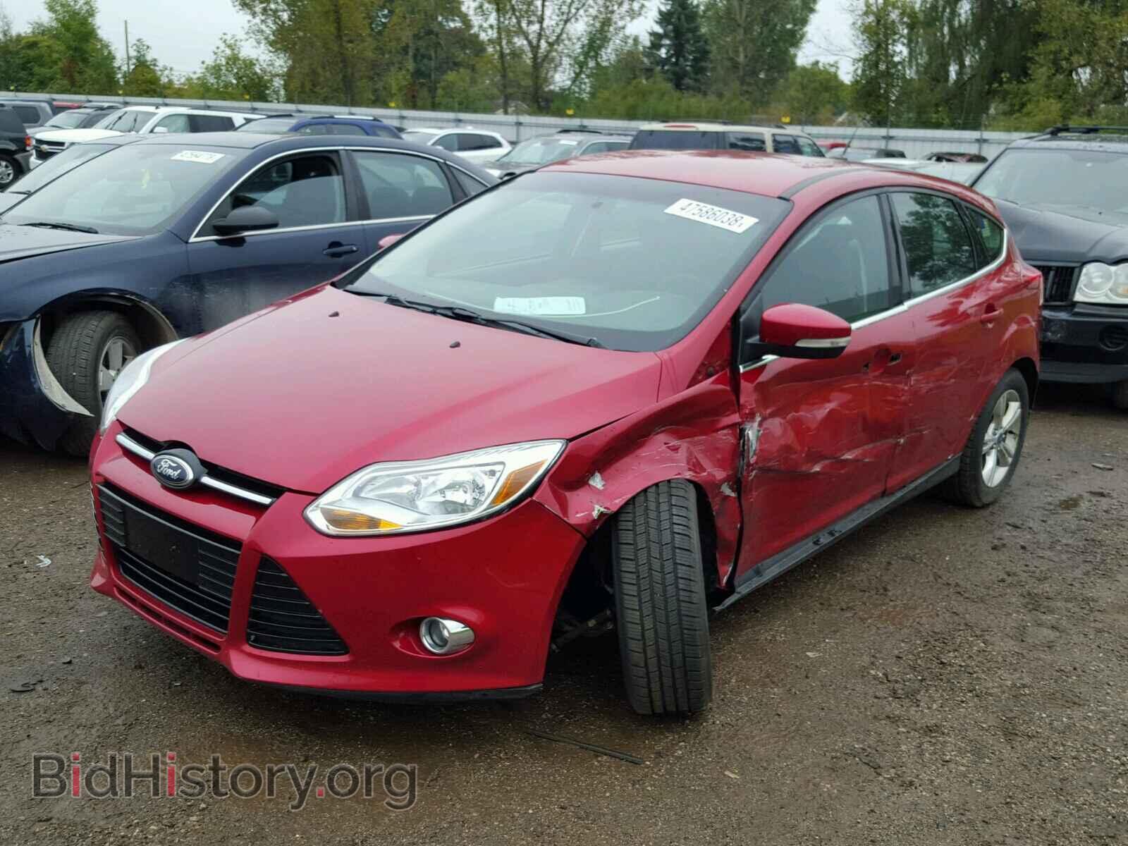 2012 Ford FOCUS (VIN 1FAHP3M26CL421998) — photo 2 of 10