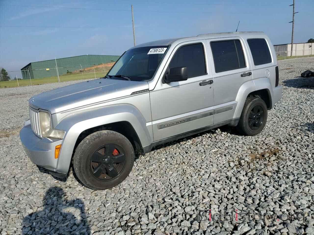 Photo 1J4PP2GK1BW533675 - JEEP LIBERTY 2011