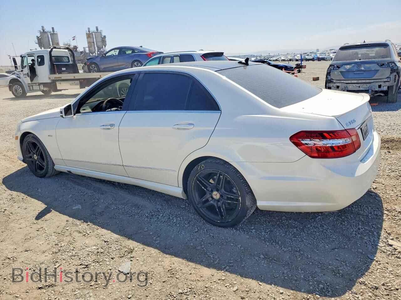 2012 MERCEDES-BENZ E-CLASS - VIN: WDDHF5KB7CA588402 - Фото 2
