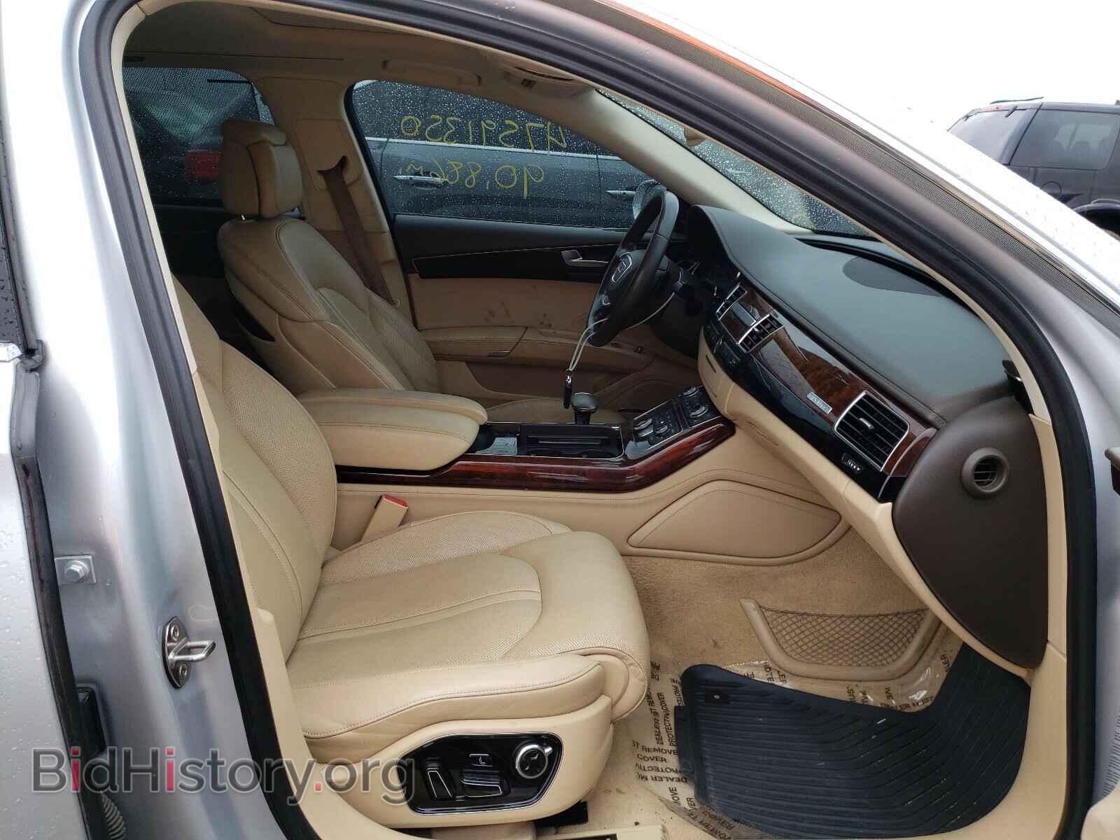 2011 AUDI A8 - VIN: WAURVAFD3BN011022 - Фото 5