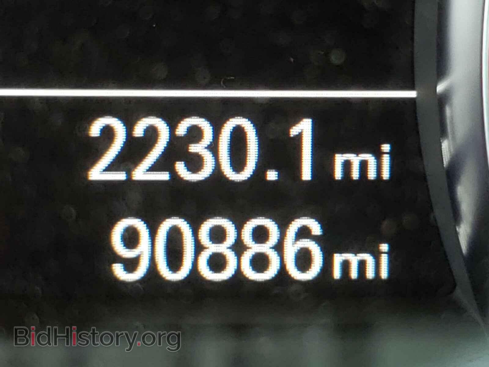 2011 AUDI A8 - VIN: WAURVAFD3BN011022 - Фото 8