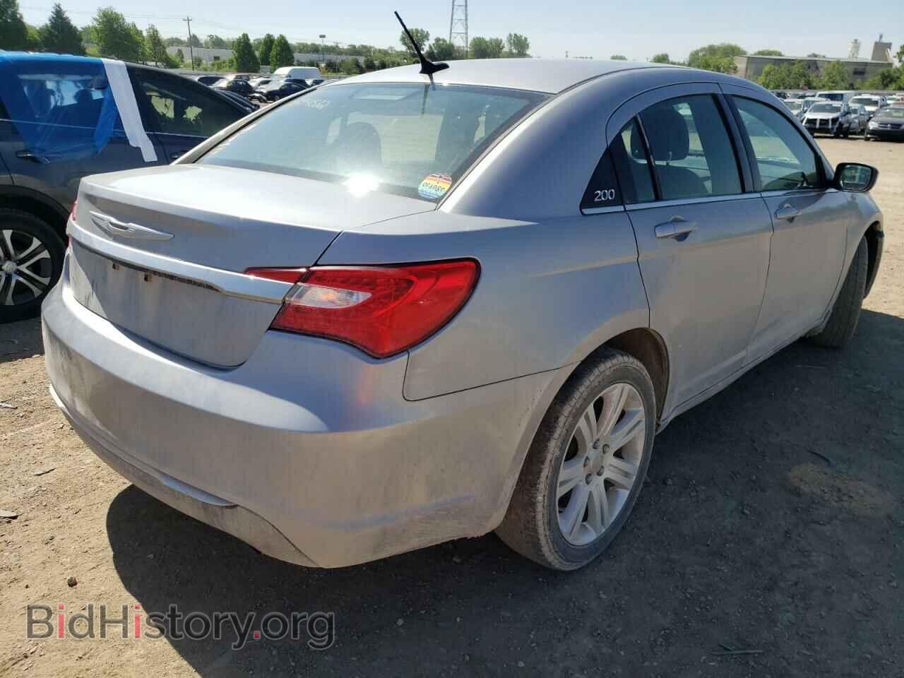 2013 CHRYSLER 200 - VIN: 1C3CCBBB8DN735448 - Photo 4