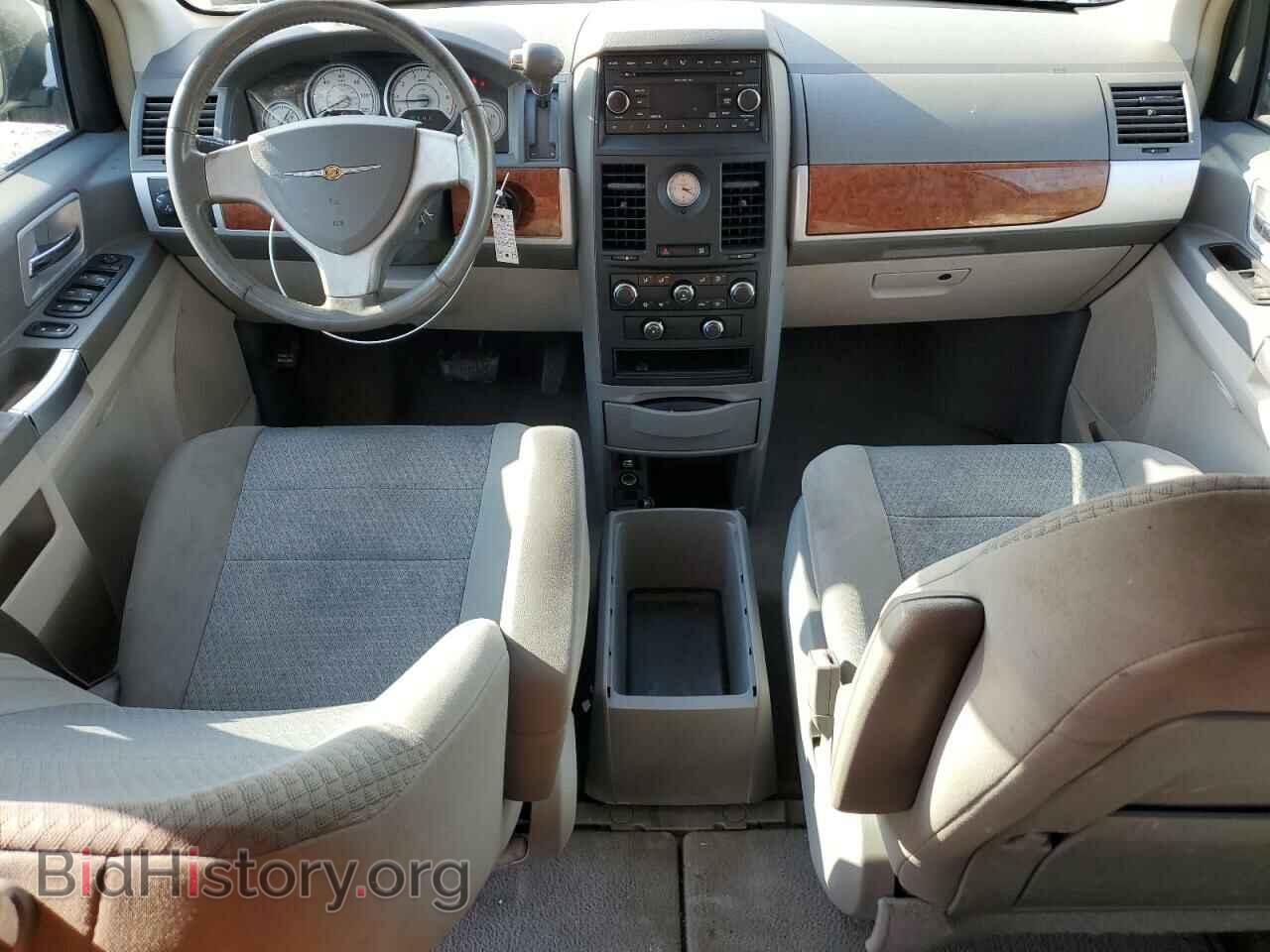 2008 CHRYSLER MINIVAN - VIN: 2A8HR54P88R782748 - Фото 8