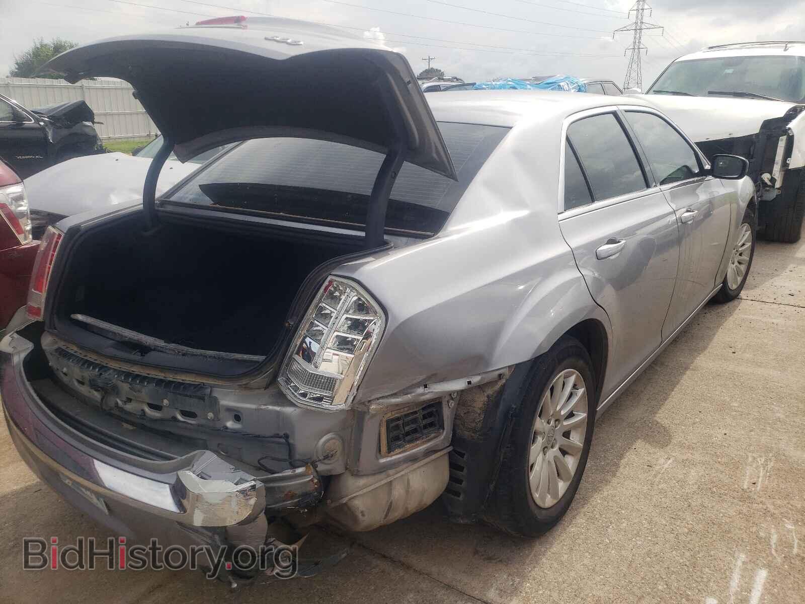 2013 CHRYSLER 300 - VIN: 2C3CCAAG3DH743506 - Фото 4