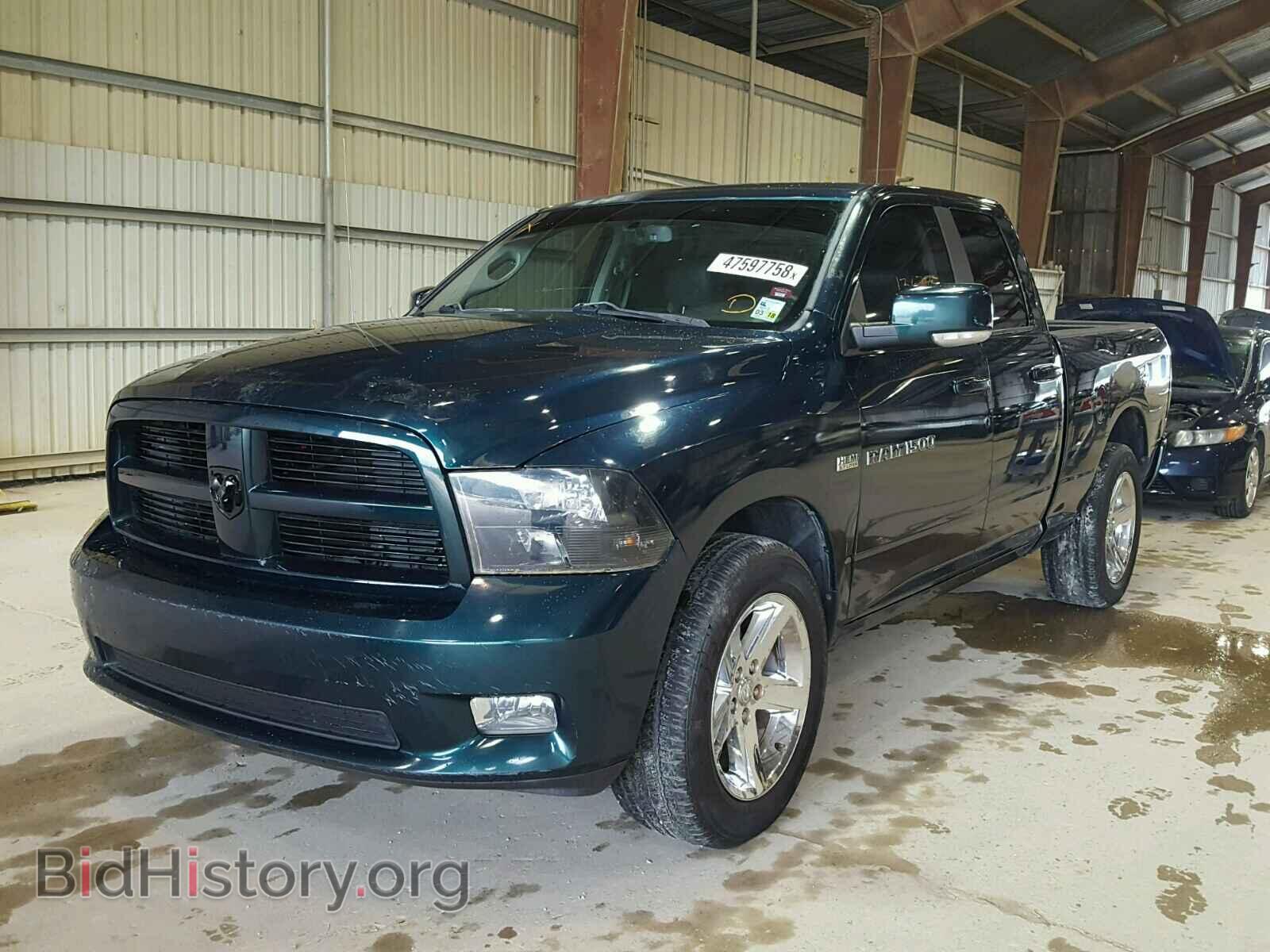 2011 DODGE RAM 1500 - VIN: 1D7RB1GT6BS629461 - Фото 2