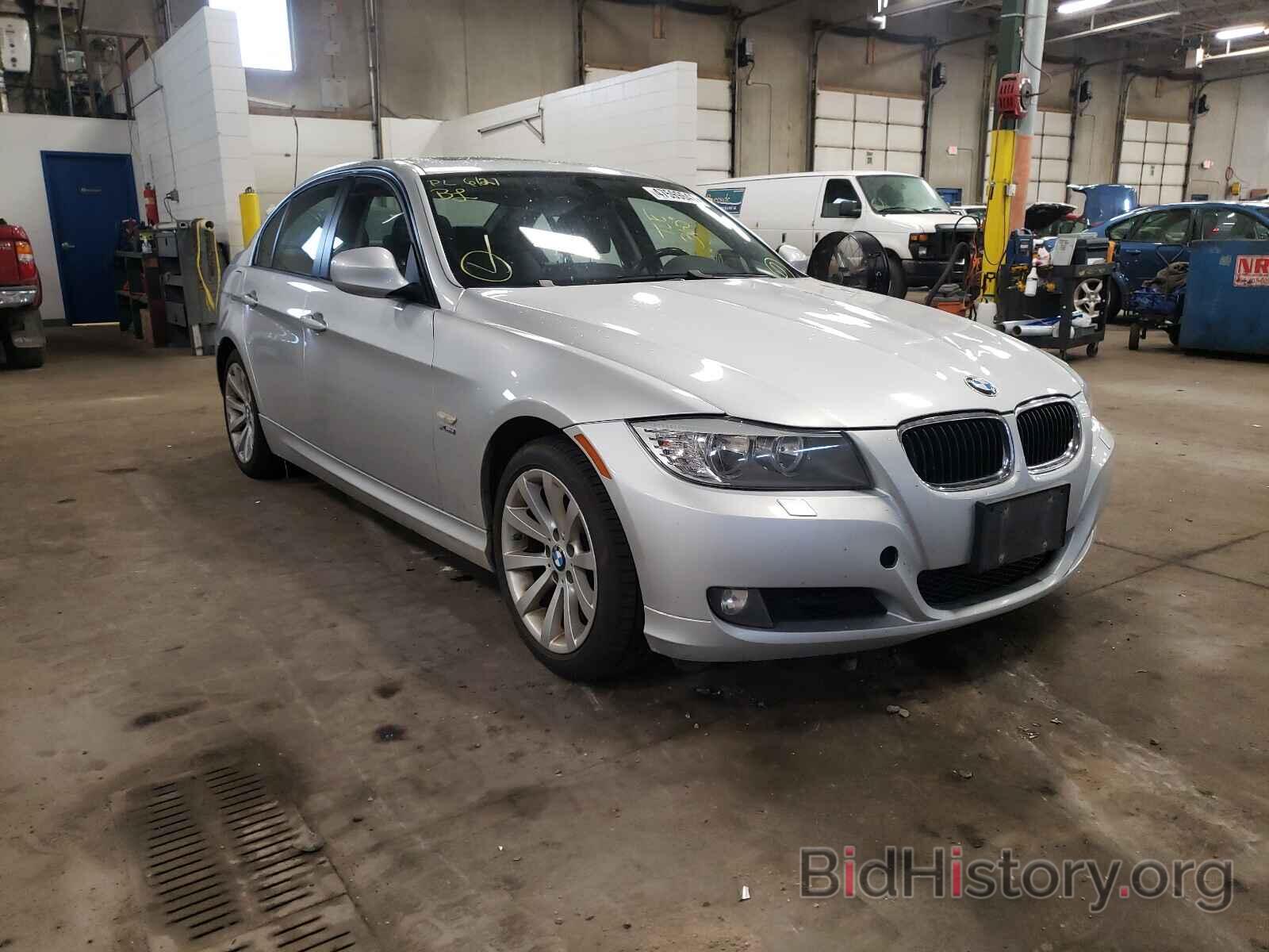 Photo WBAPK73559A456587 - BMW 3 SERIES 2009