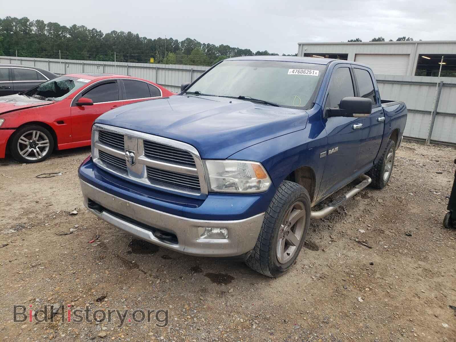 2010 DODGE RAM 1500 - VIN: 1D7RV1CT2AS158341 - Фото 2