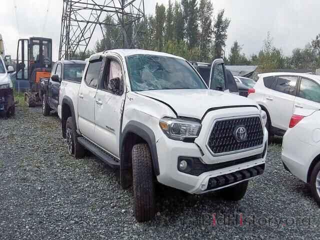 Фотография 5TFCZ5AN0JX125468 - TOYOTA TACOMA DOU 2018