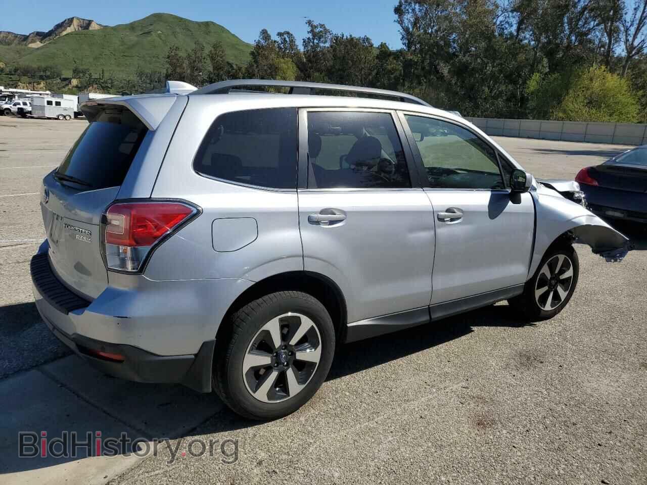 2017 SUBARU FORESTER - VIN: JF2SJARC2HH509675 - Фото 3