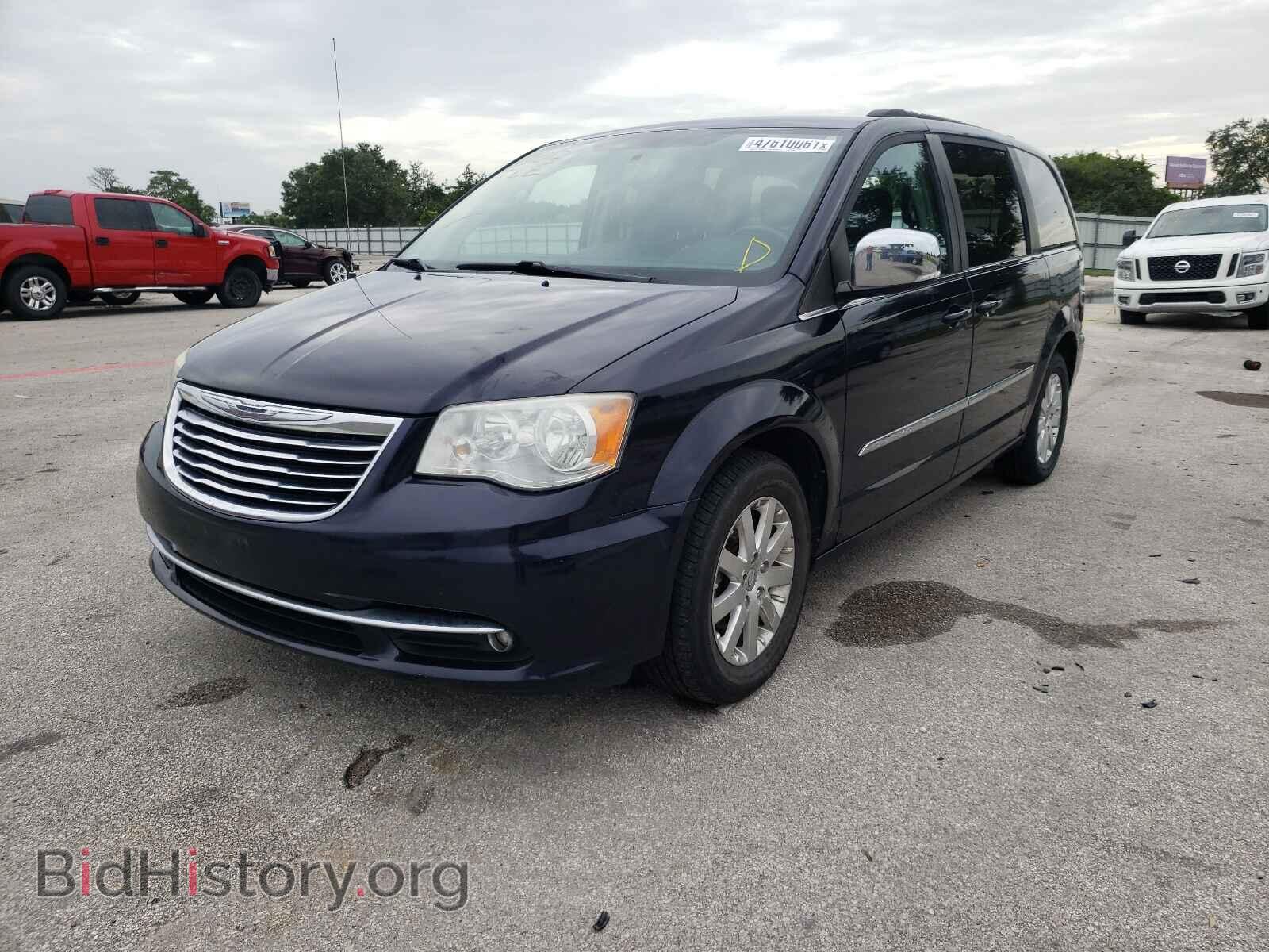 2011 CHRYSLER MINIVAN - VIN: 2A4RR8DG9BR703893 - Photo 2