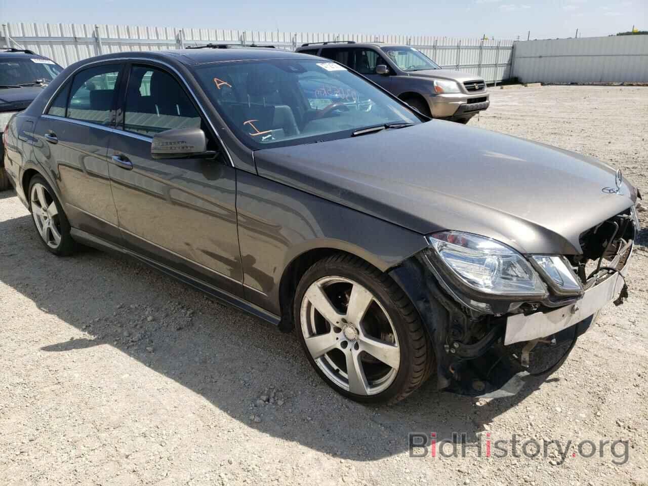 Photo WDDHF8HB0AA165764 - MERCEDES-BENZ E-CLASS 2010