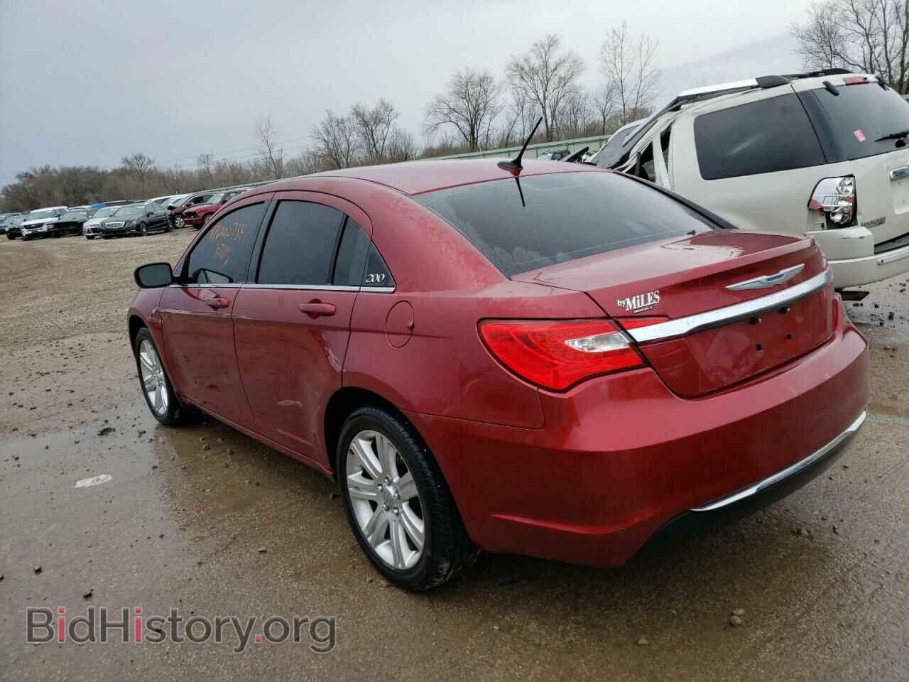 2013 CHRYSLER 200 - VIN: 1C3CCBBB6DN553523 - Фото 2