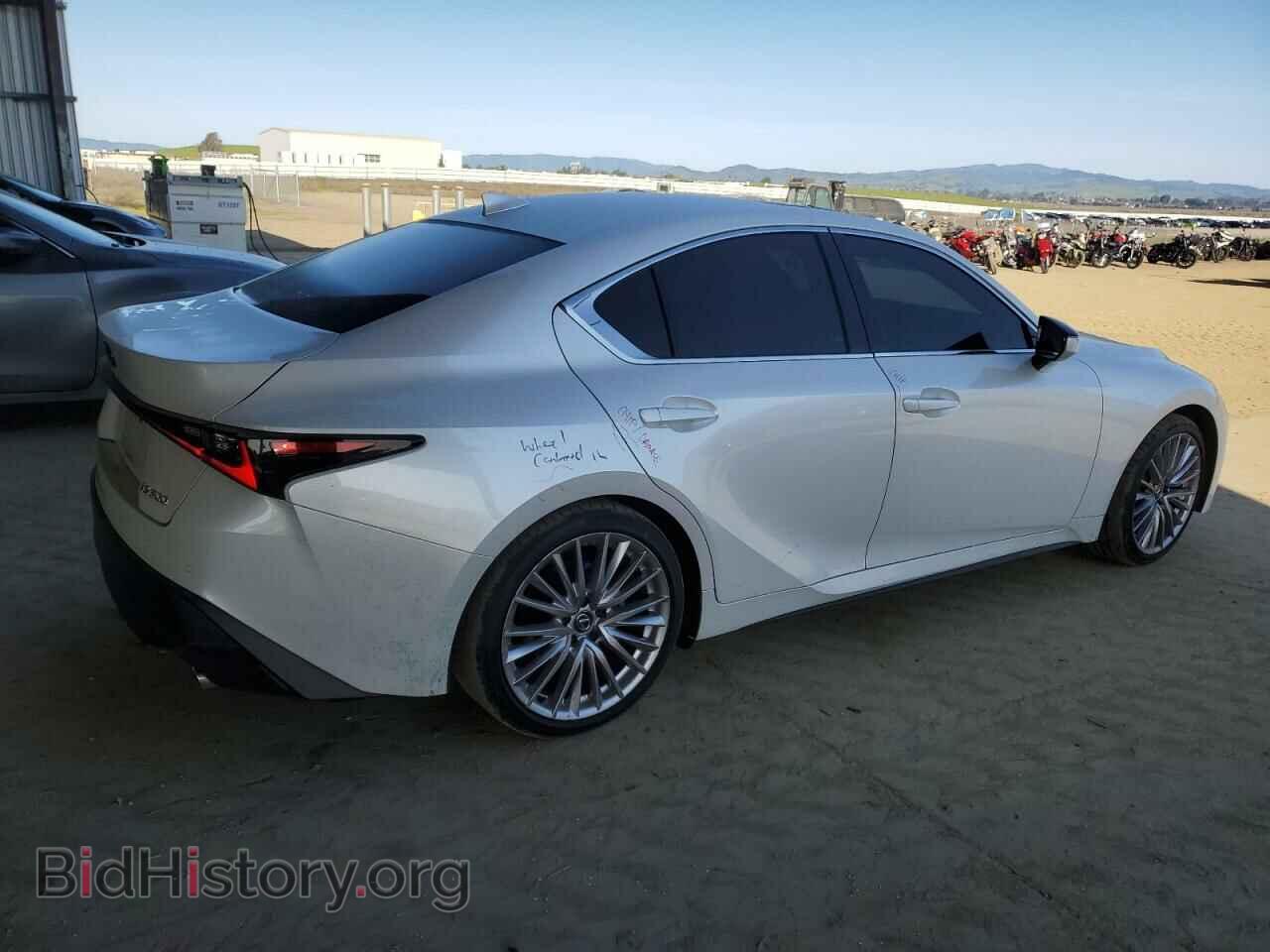 2023 LEXUS IS - VIN: JTHDA1D29P5126031 - Фото 3