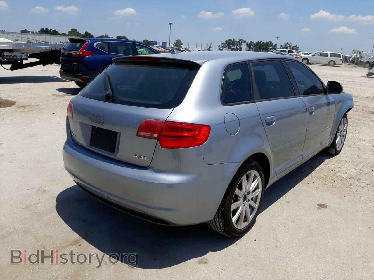 2010 AUDI A3 - VIN: WAUKFAFM2AA022257 - Фото 4