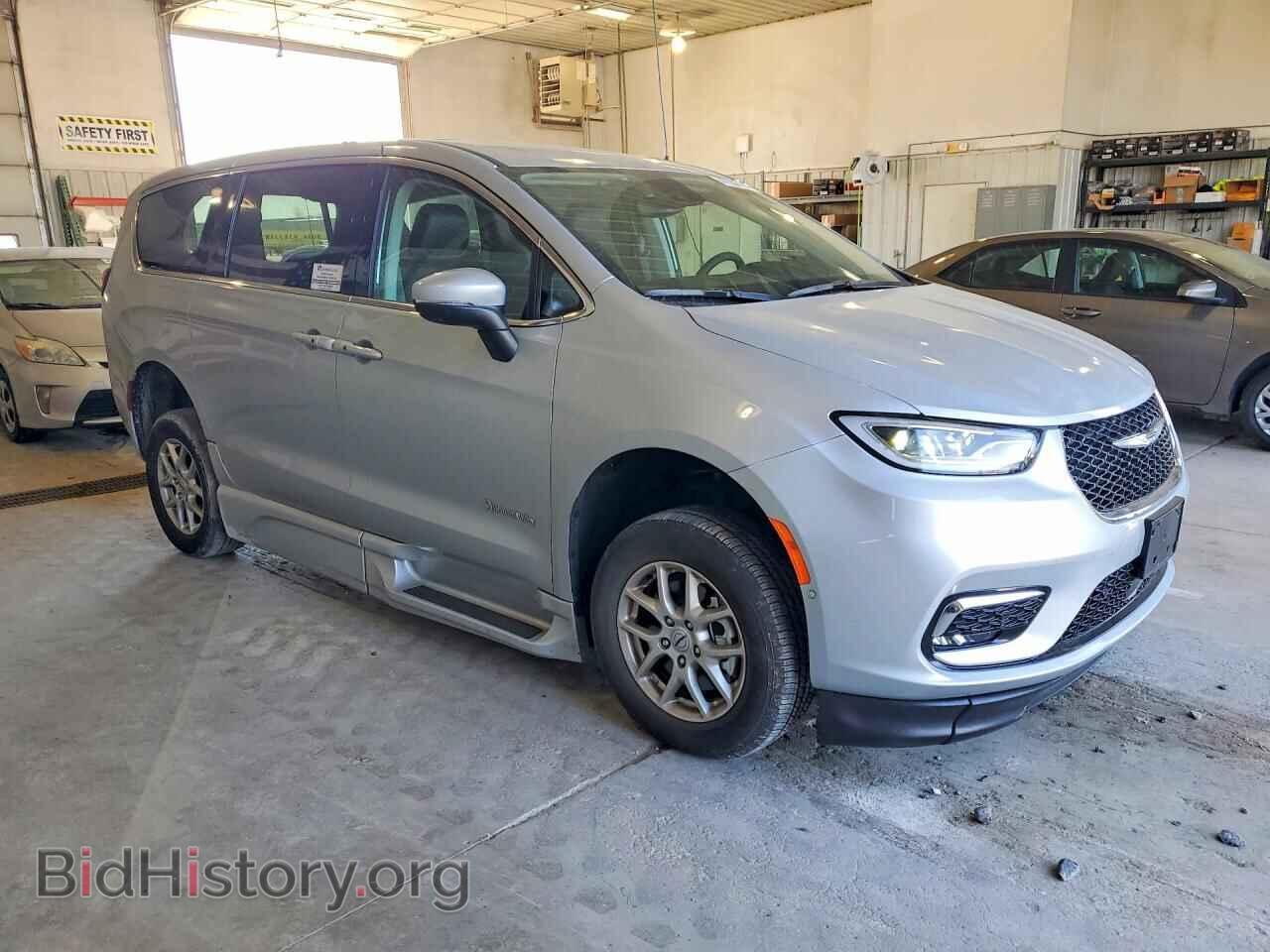 2023 CHRYSLER PACIFICA - VIN: 2C4RC1BG0PR591624 - Фото 4
