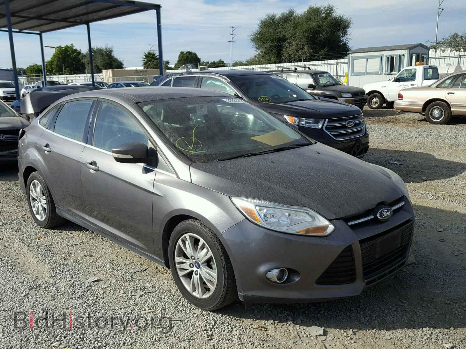 Photo 1FAHP3H23CL405767 - FORD FOCUS 2012