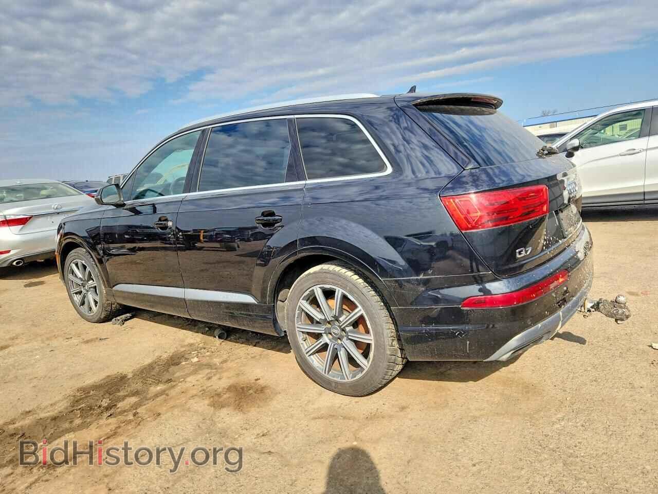 2017 AUDI Q7 - VIN: WA1VAAF76HD003643 - Фото 2