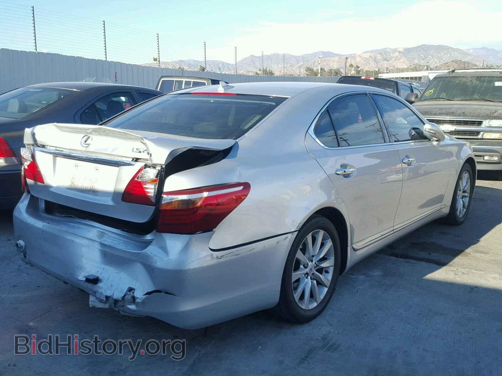 2012 LEXUS LS460 - VIN: JTHBL5EF4C5108704 - Photo 4