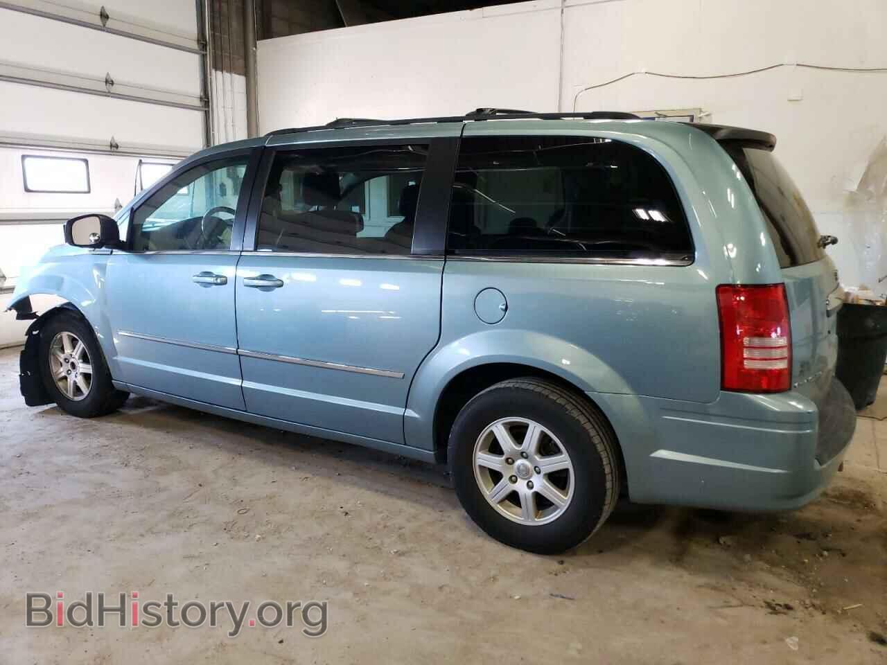 2010 CHRYSLER MINIVAN - VIN: 2A4RR8D16AR321640 - Photo 2
