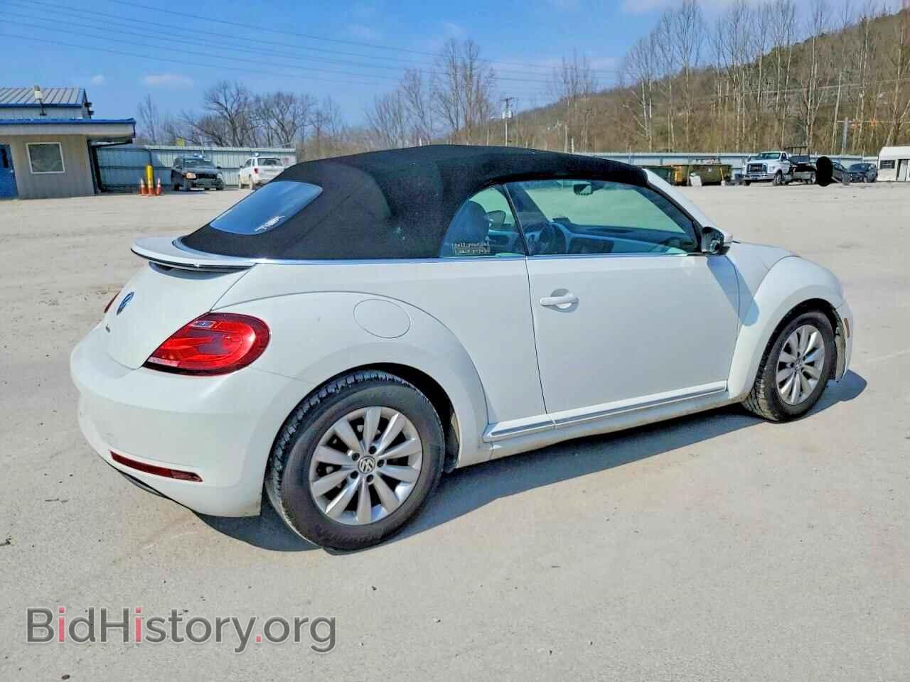 2017 VOLKSWAGEN BEETLE - VIN: 3VW517AT4HM812279 - Фото 3