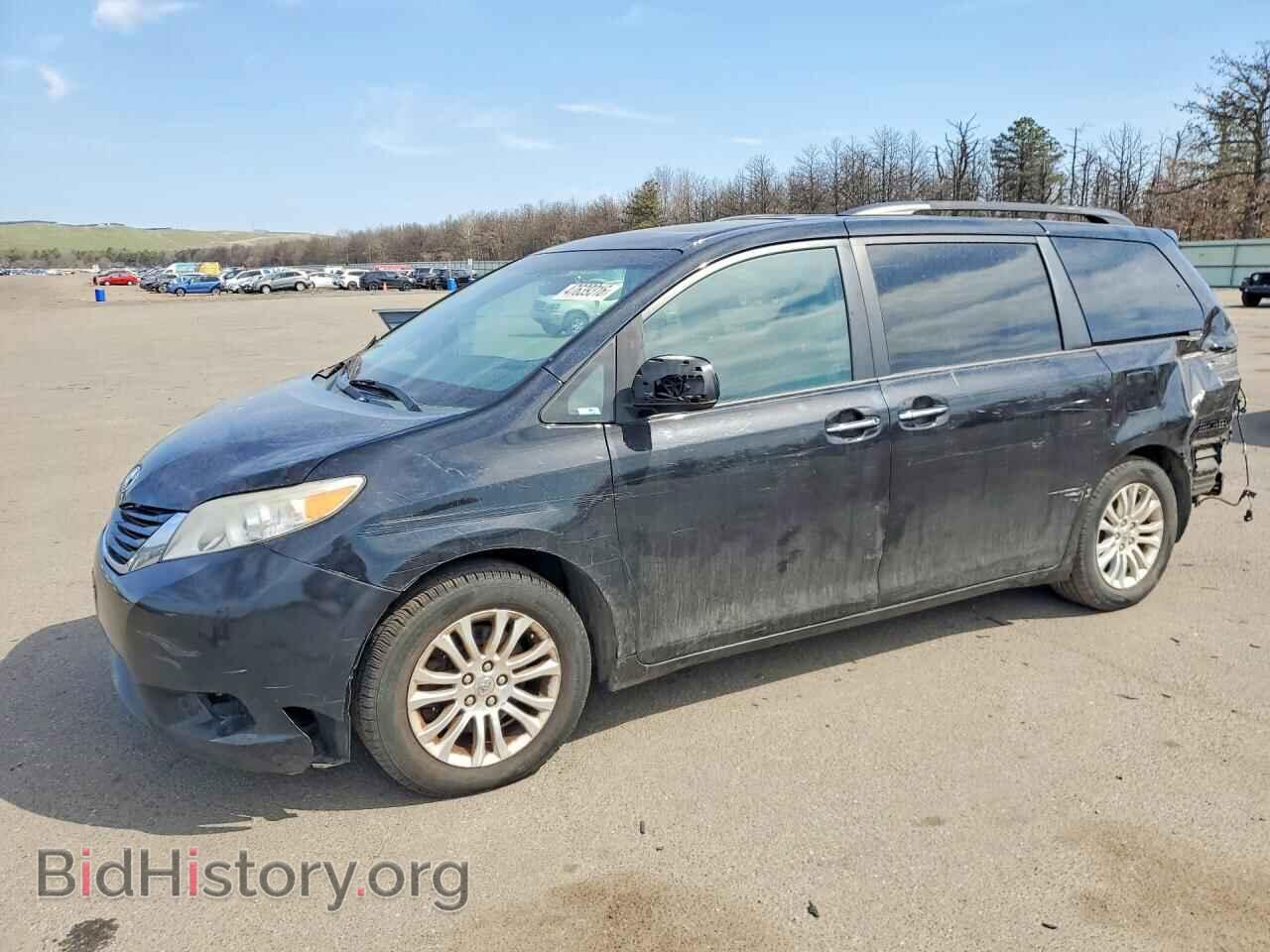 Photo 5TDYK3DC8DS370537 - TOYOTA SIENNA 2013