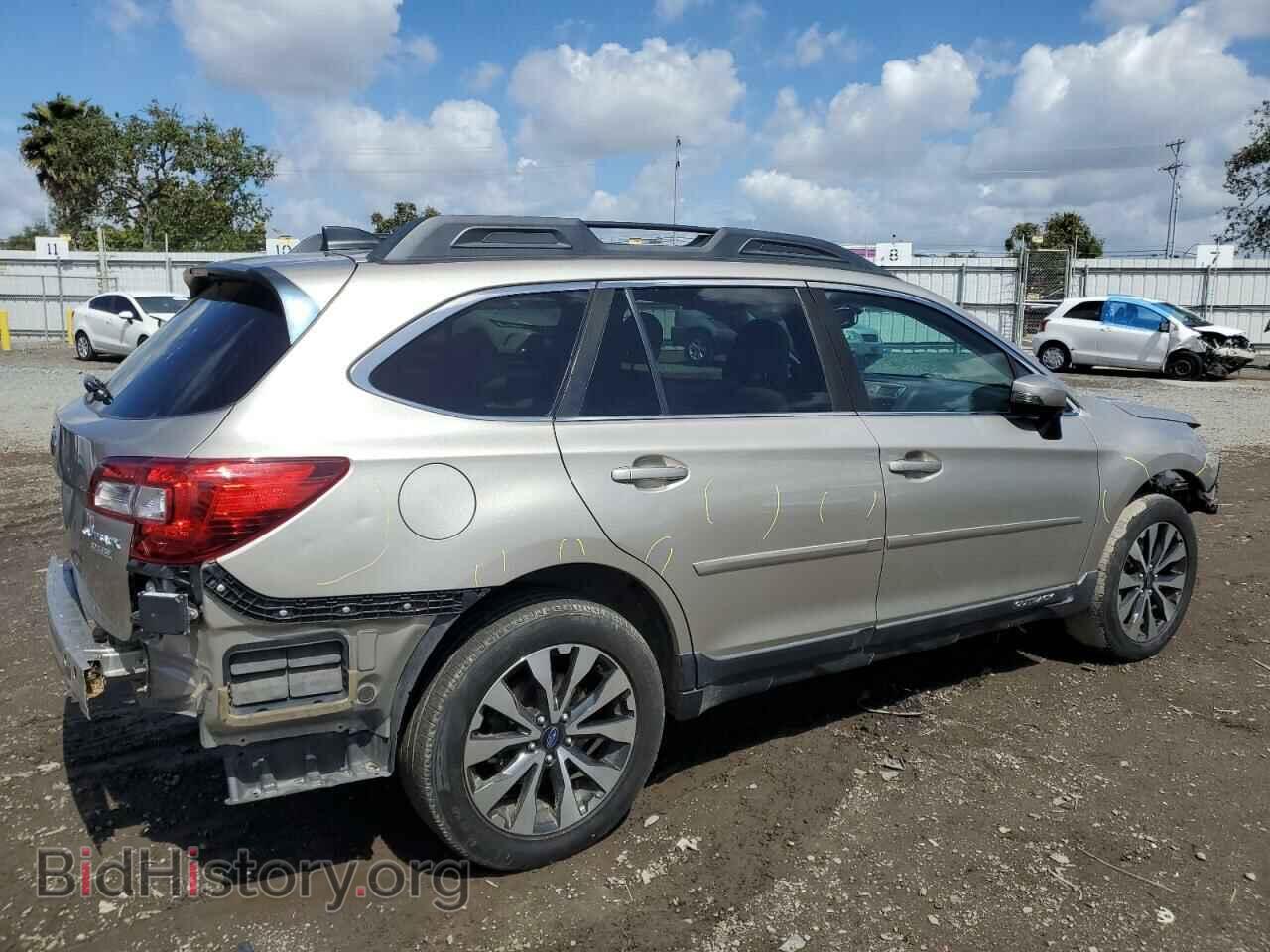 2017 SUBARU OUTBACK - VIN: 4S4BSAKC0H3347673 - Фото 3
