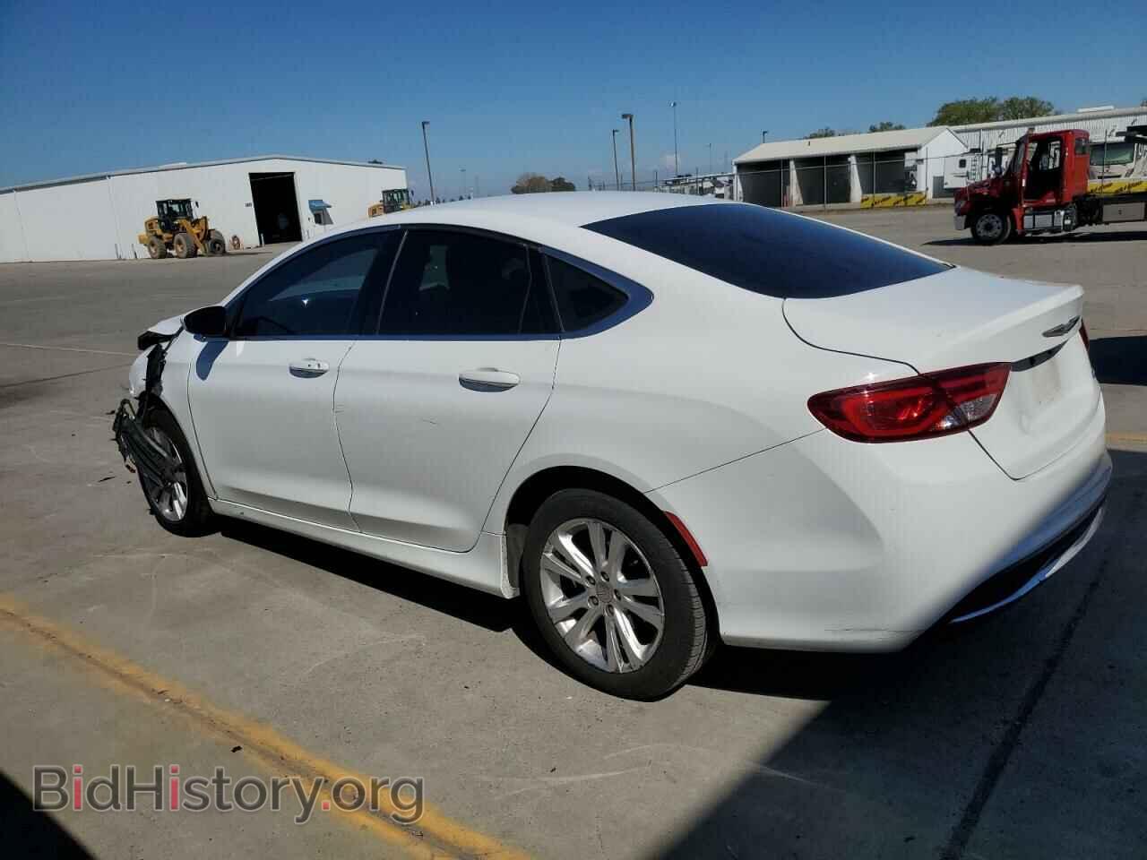 2016 CHRYSLER 200 - VIN: 1C3CCCAB1GN141831 - Фото 2