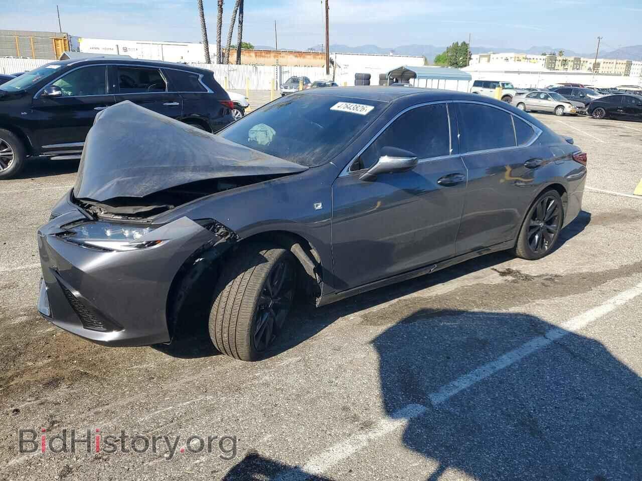 Photo 58ABA1C10RU043473 - LEXUS ES300 2024