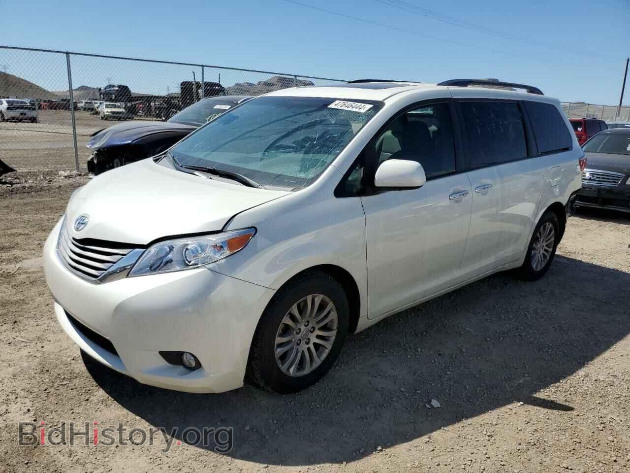 Photo 5TDYZ3DC0HS845423 - TOYOTA All Models 2017