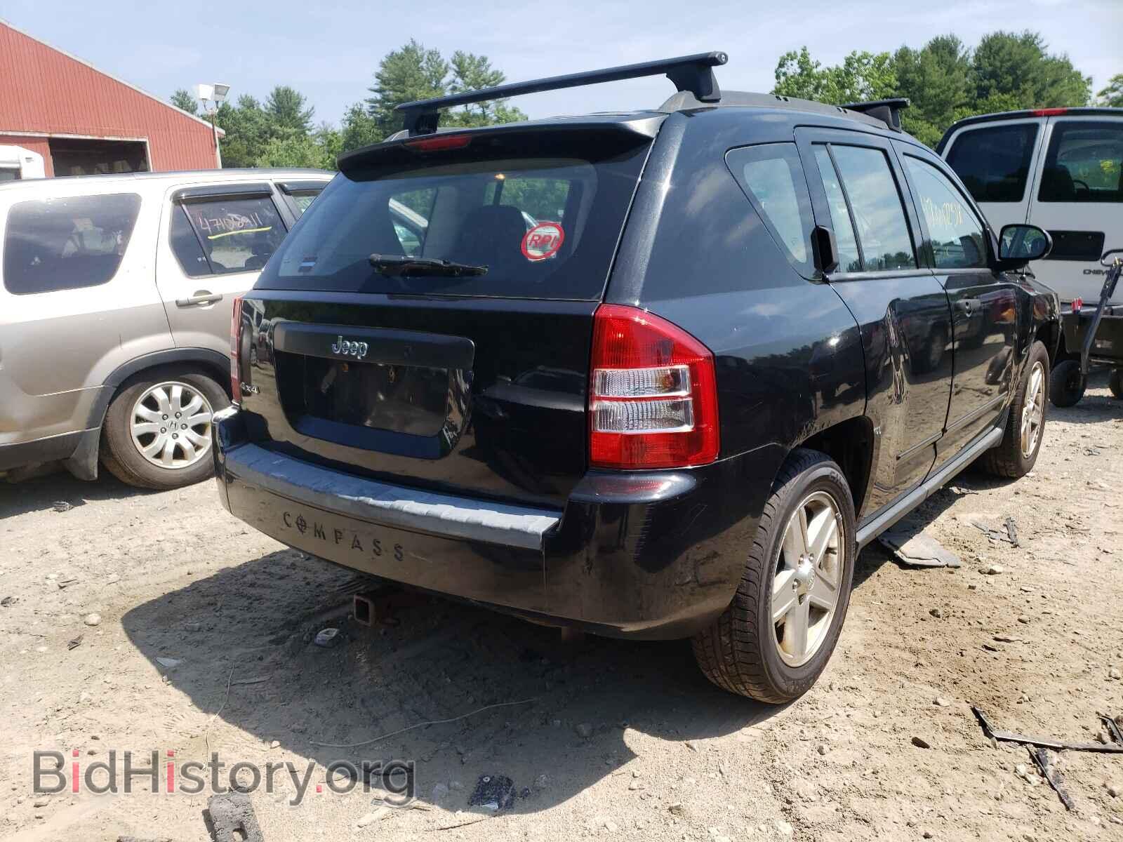 2009 JEEP COMPASS - VIN: 1J4FF47B39D137473 - Photo 4