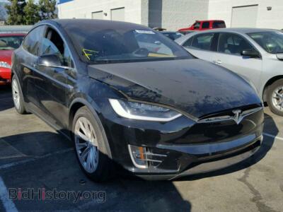 2017 Tesla MODEL X, черный — VIN 5YJXCAE21HF074546, Copart