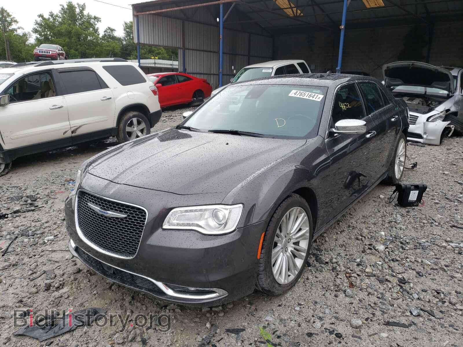 2017 CHRYSLER 300 - VIN: 2C3CCAEG3HH576841 - Фото 2