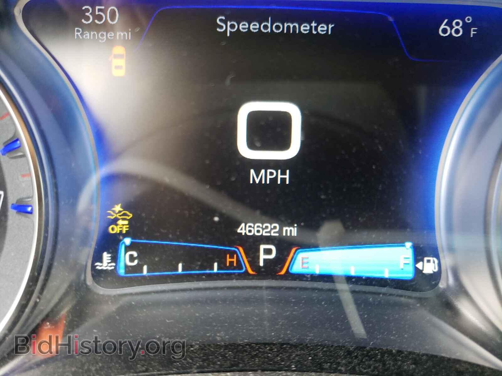2017 CHRYSLER 300 - VIN: 2C3CCAEG3HH576841 - Фото 8