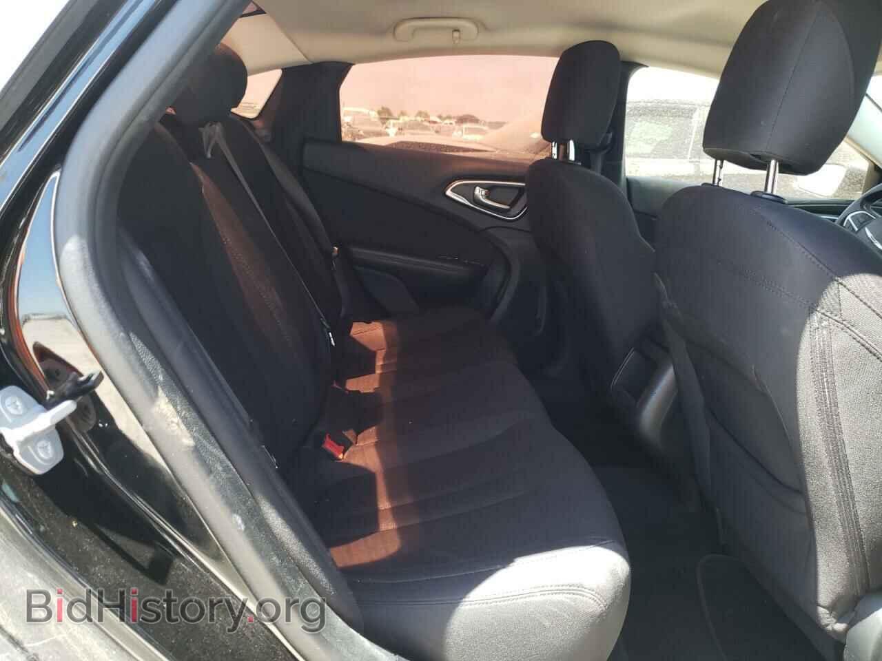 2015 CHRYSLER 200 - VIN: 1C3CCCAB1FN593812 - Фото 6