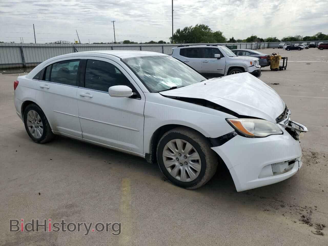 2012 CHRYSLER 200 - VIN: 1C3CCBAB0CN215423 - Фото 4