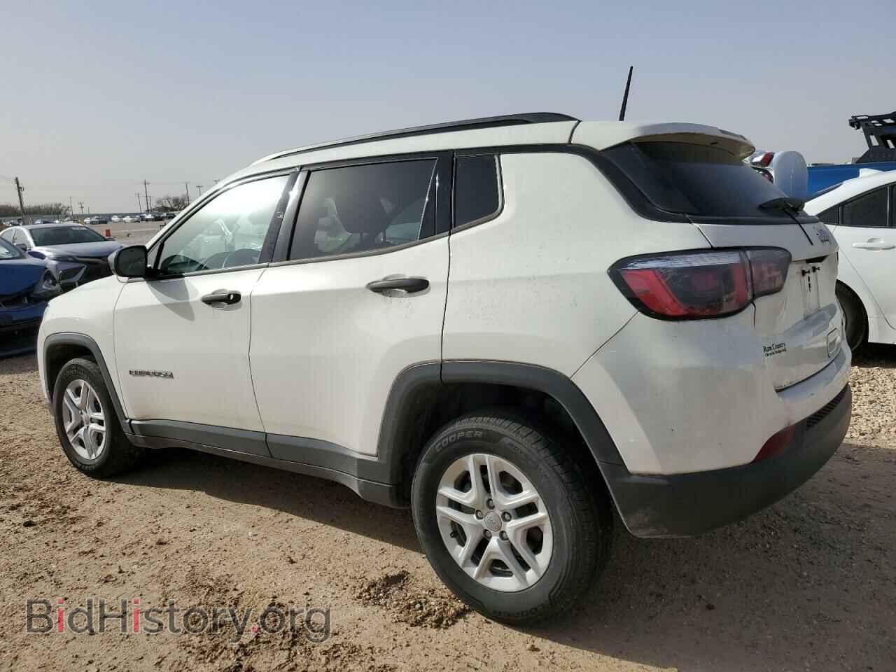 2018 JEEP COMPASS - VIN: 3C4NJCAB5JT468041 - Фото 2