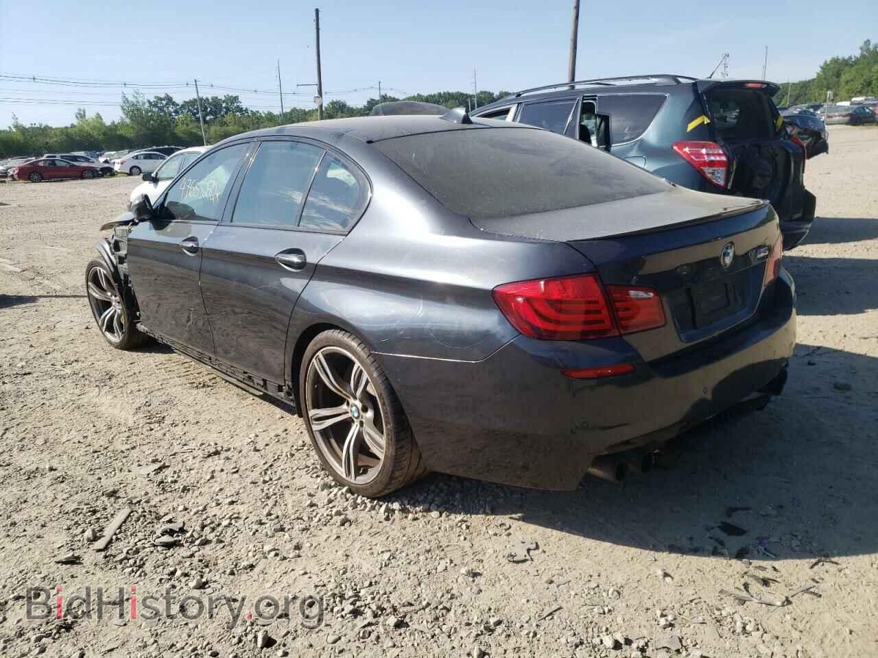 2013 BMW M5 - VIN: WBSFV9C58DC772511 - Фото 3