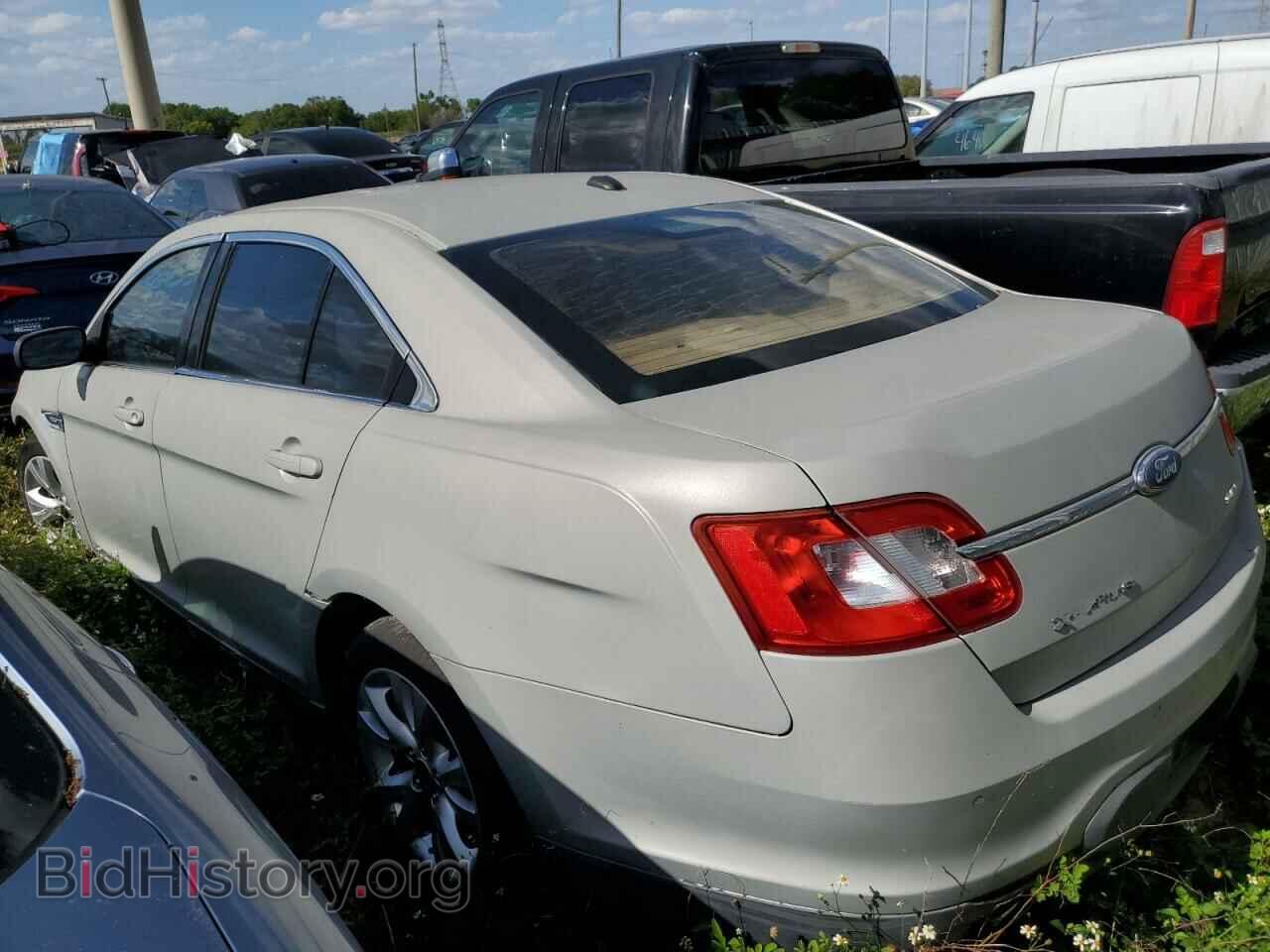 2010 FORD TAURUS - VIN: 1FAHP2EW7AG123400 - Фото 3