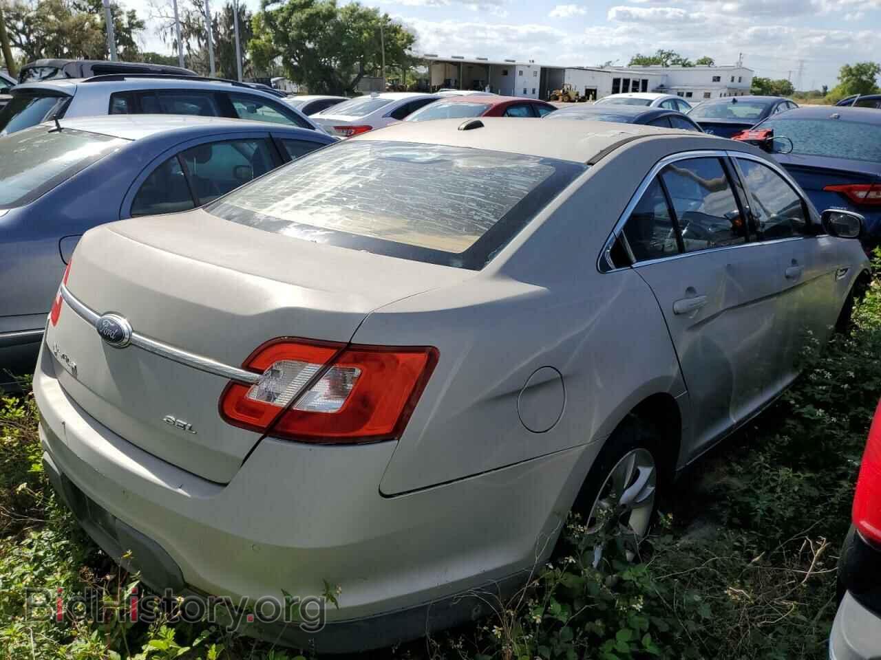 2010 FORD TAURUS - VIN: 1FAHP2EW7AG123400 - Фото 4