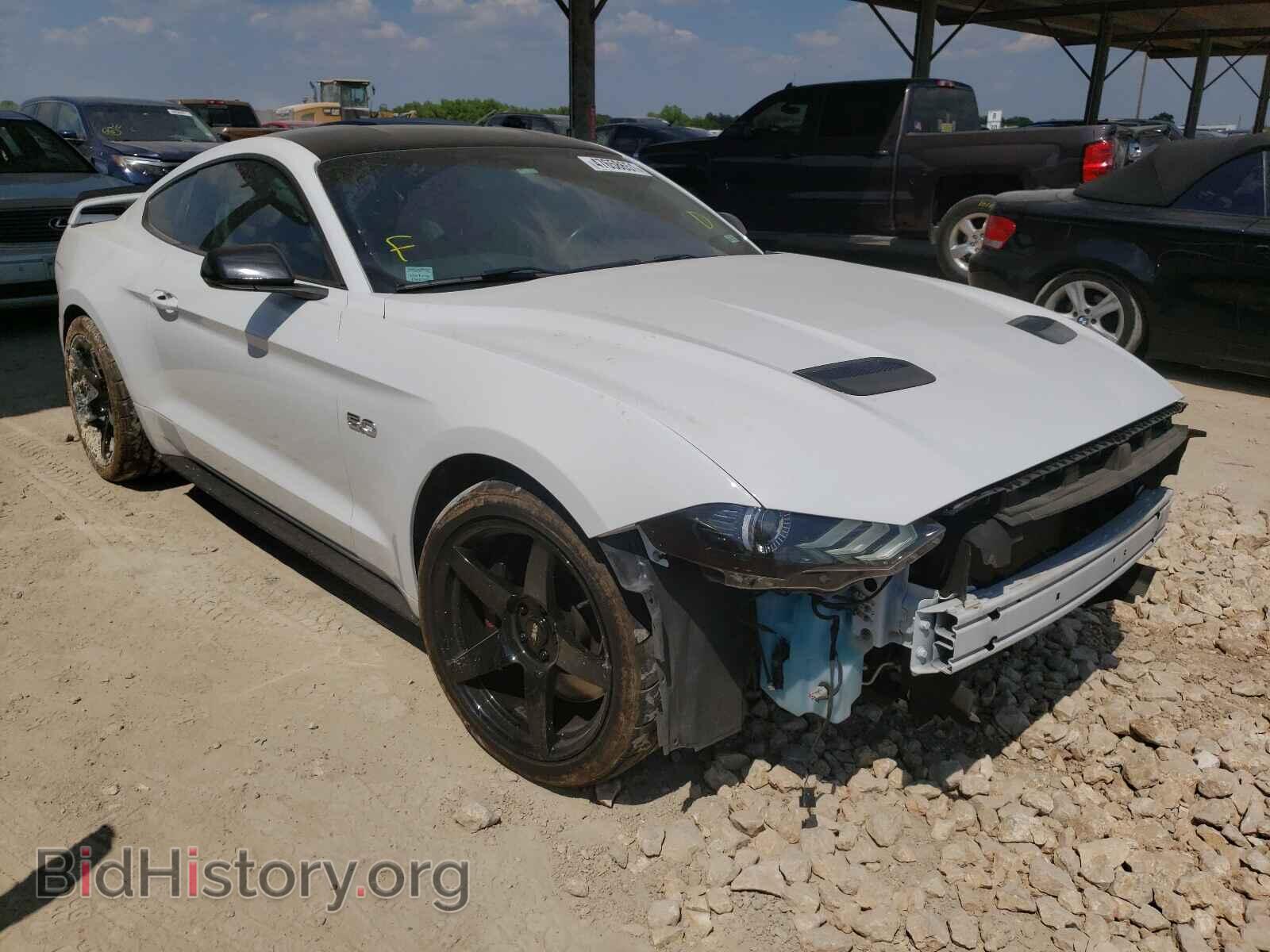 Photo 1FA6P8CF1J5122476 - FORD MUSTANG 2018