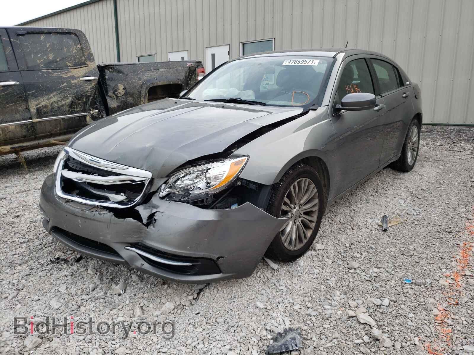 2012 CHRYSLER 200 - VIN: 1C3CCBAB0CN256781 - Фото 2