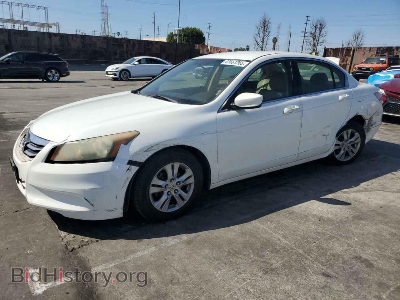 Photo 1HGCP2F61BA004847 - HONDA ACCORD 2011