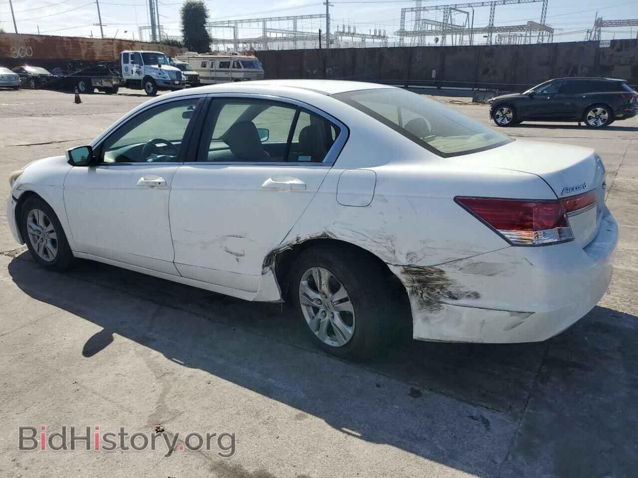 2011 HONDA ACCORD - VIN: 1HGCP2F61BA004847 - Photo 2