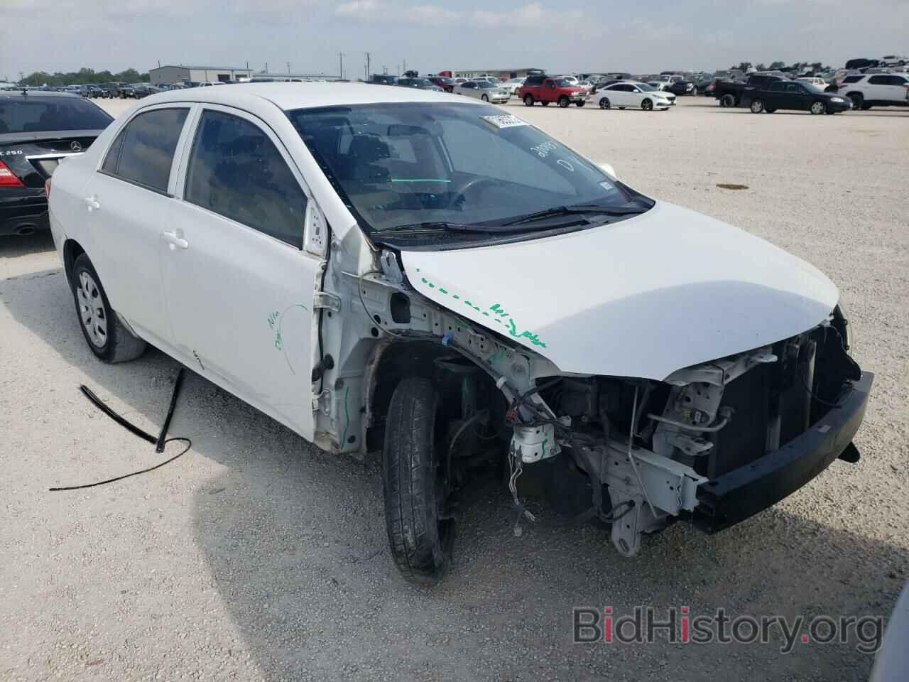 Photo 1NXBU4EE5AZ240563 - TOYOTA COROLLA 2010