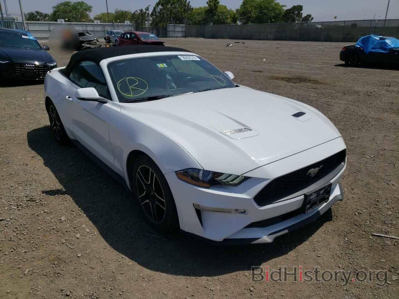 Photo 1FATP8UH4L5112319 - FORD MUSTANG 2020