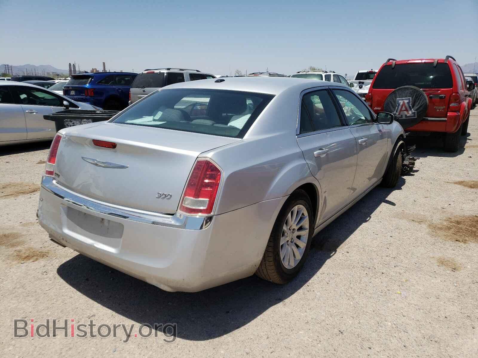 2012 CHRYSLER 300 - VIN: 2C3CCAAG3CH166460 - Photo 4