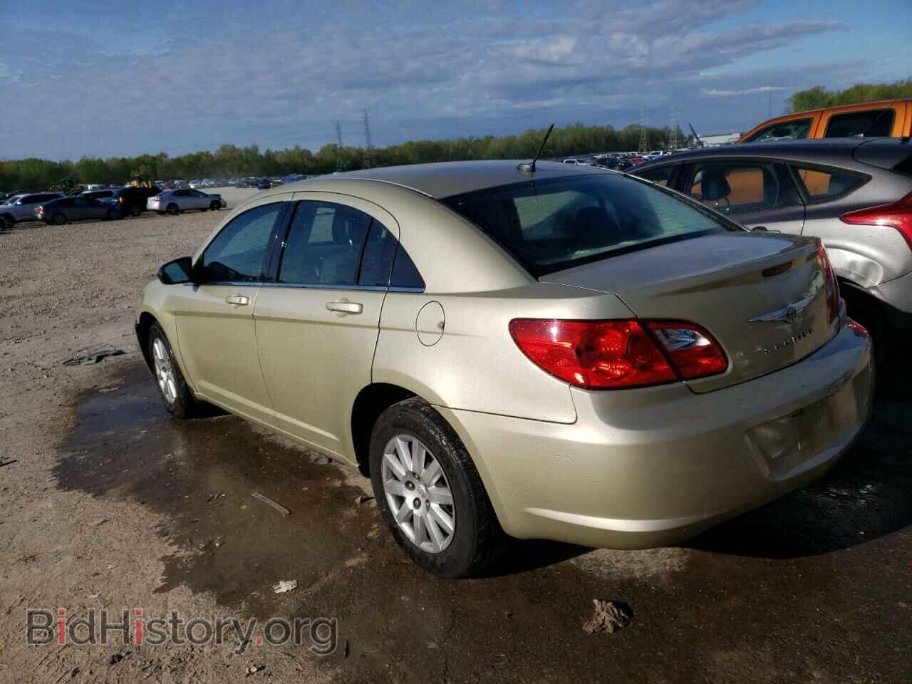 2010 CHRYSLER SEBRING - VIN: 1C3CC4FB9AN207841 - Фото 2