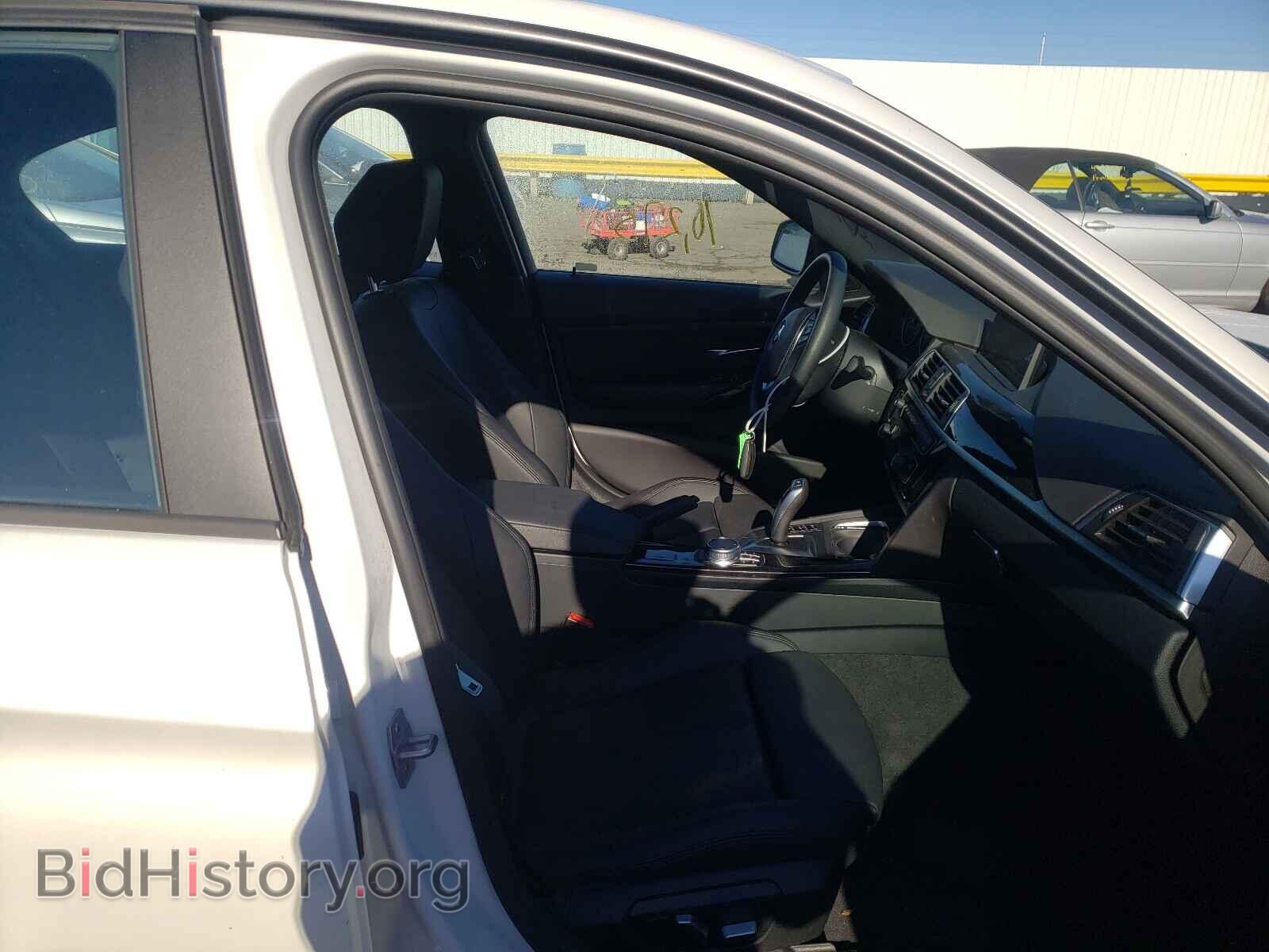 2018 BMW 3 SERIES - VIN: WBA8E5G53JNV03106 - Фото 5