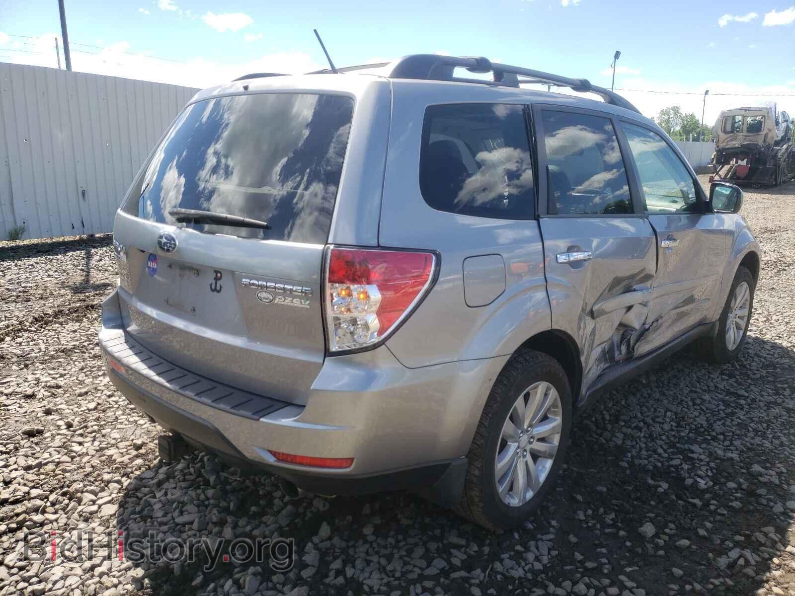 2011 SUBARU FORESTER - VIN: JF2SHAEC2BH741248 - Фото 4